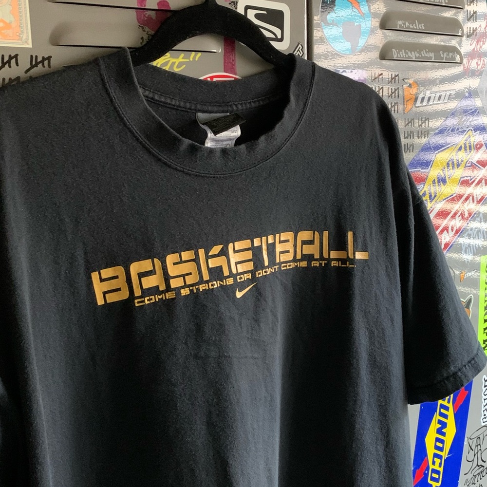 2002 Nike T